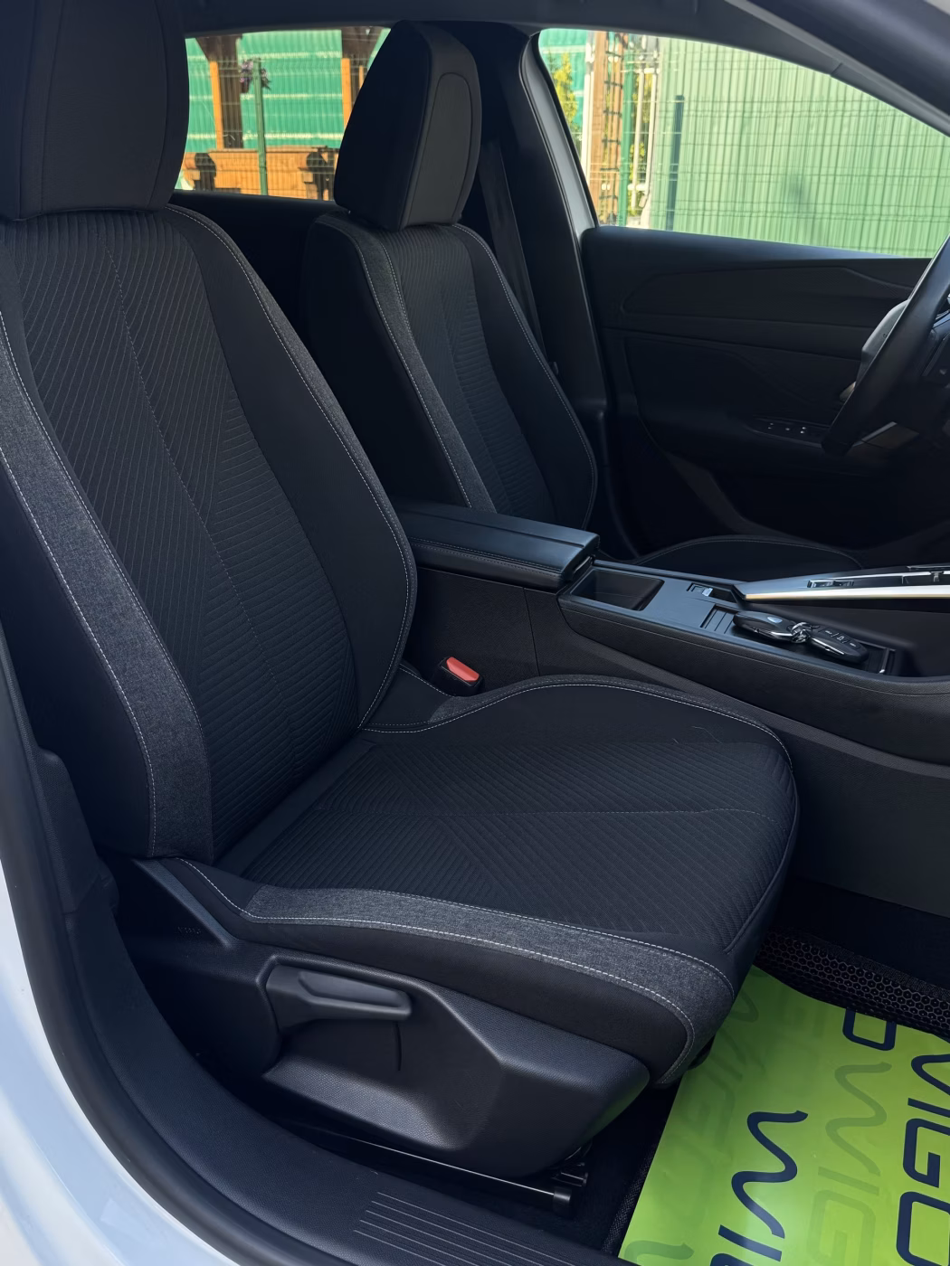 Peugeot 308 фото 24