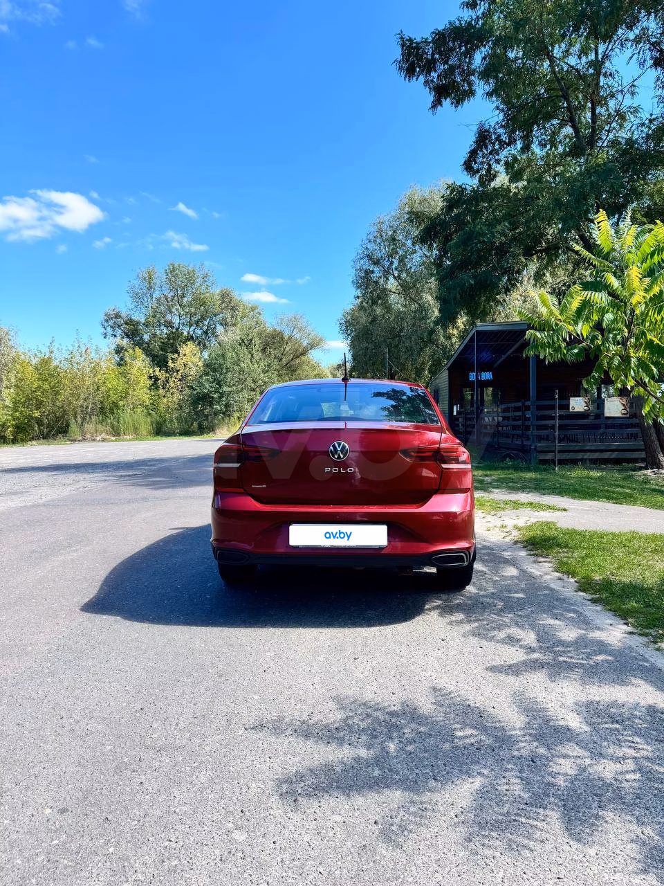 Volkswagen Polo Sedan фото 2