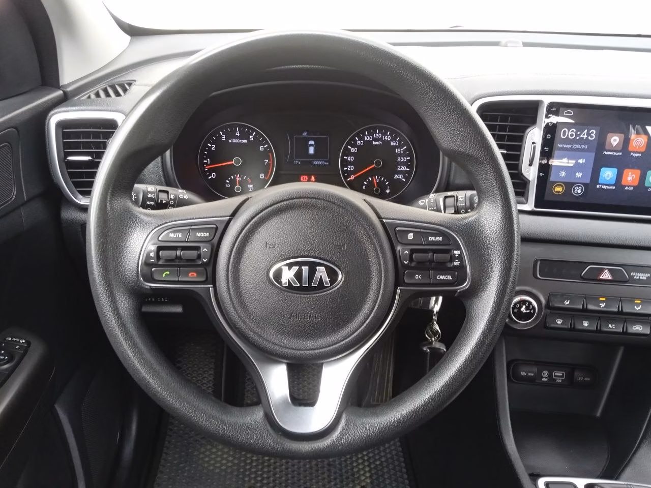 Kia Sportage фото 15