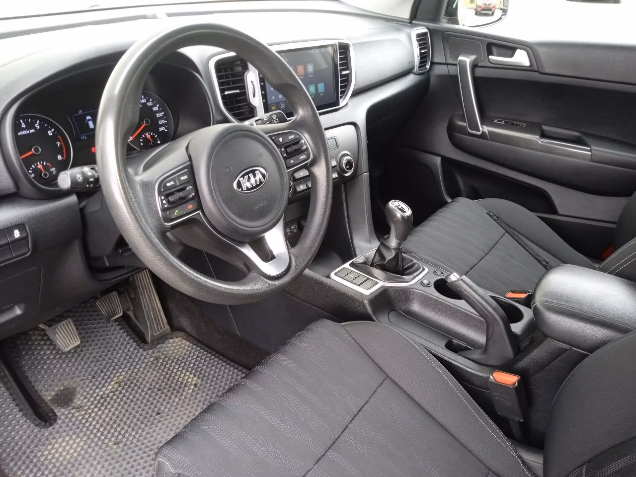 Kia Sportage фото 16