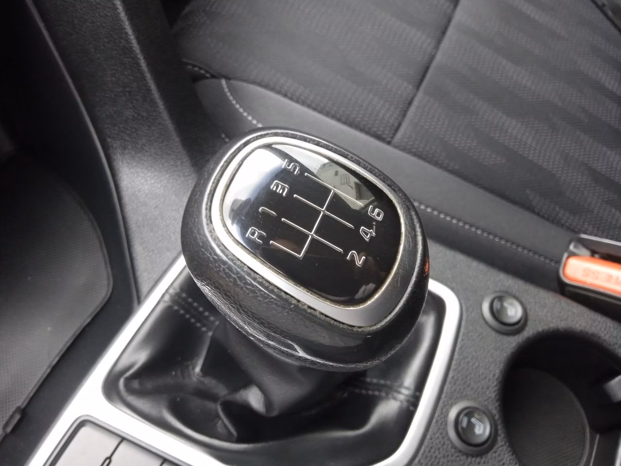Kia Sportage фото 28
