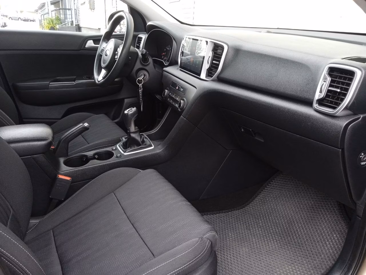 Kia Sportage фото 17
