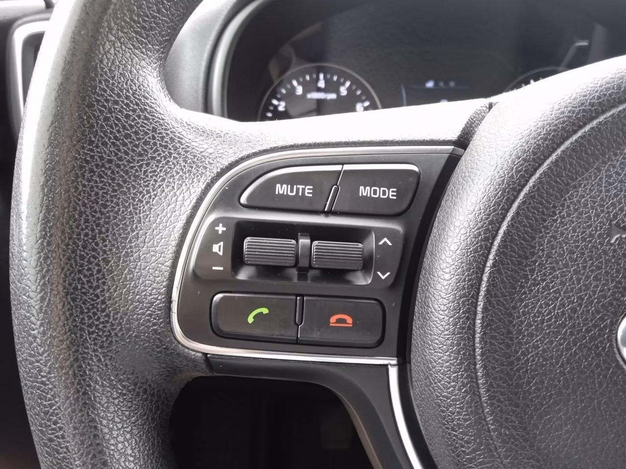 Kia Sportage фото 25