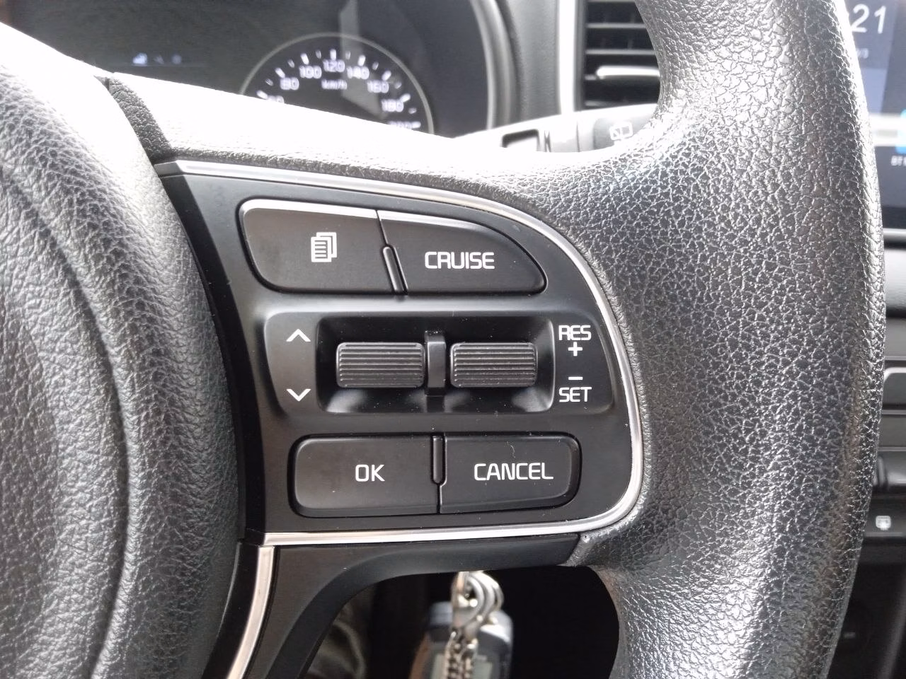 Kia Sportage фото 26