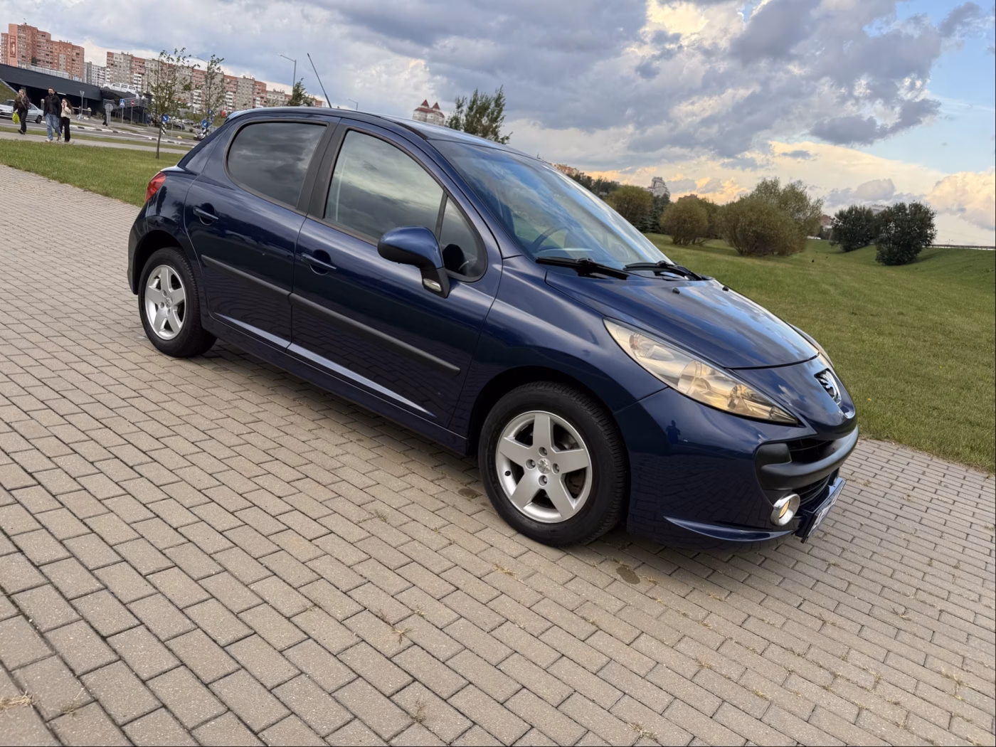 Peugeot 207 фото 4