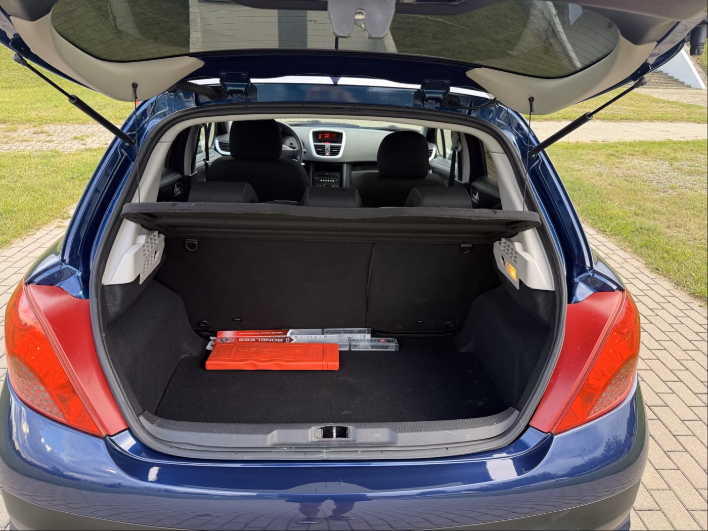 Peugeot 207 фото 5