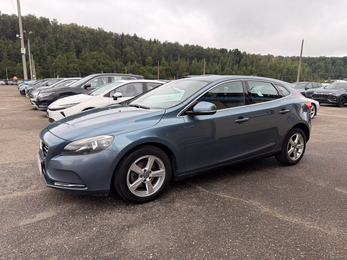 Volvo V40 фото 2