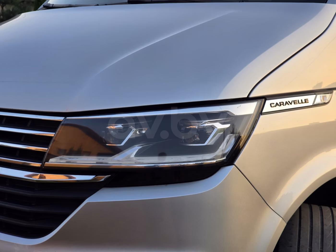 Volkswagen Caravelle фото 2