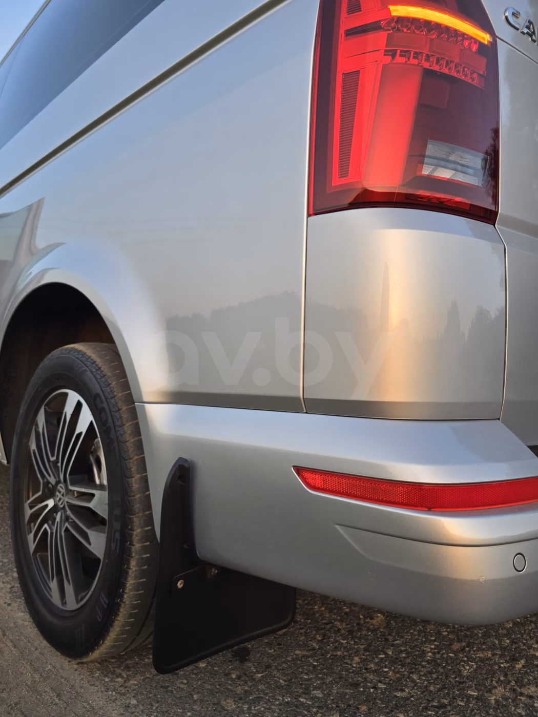 Volkswagen Caravelle фото 6