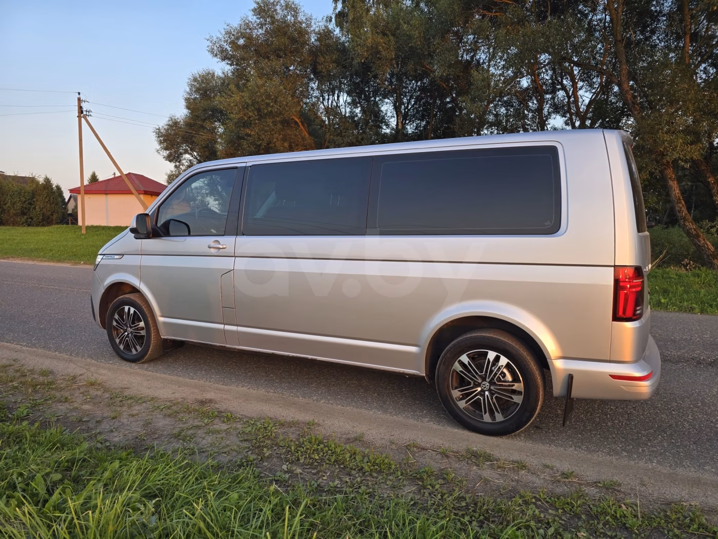 Volkswagen Caravelle фото 7