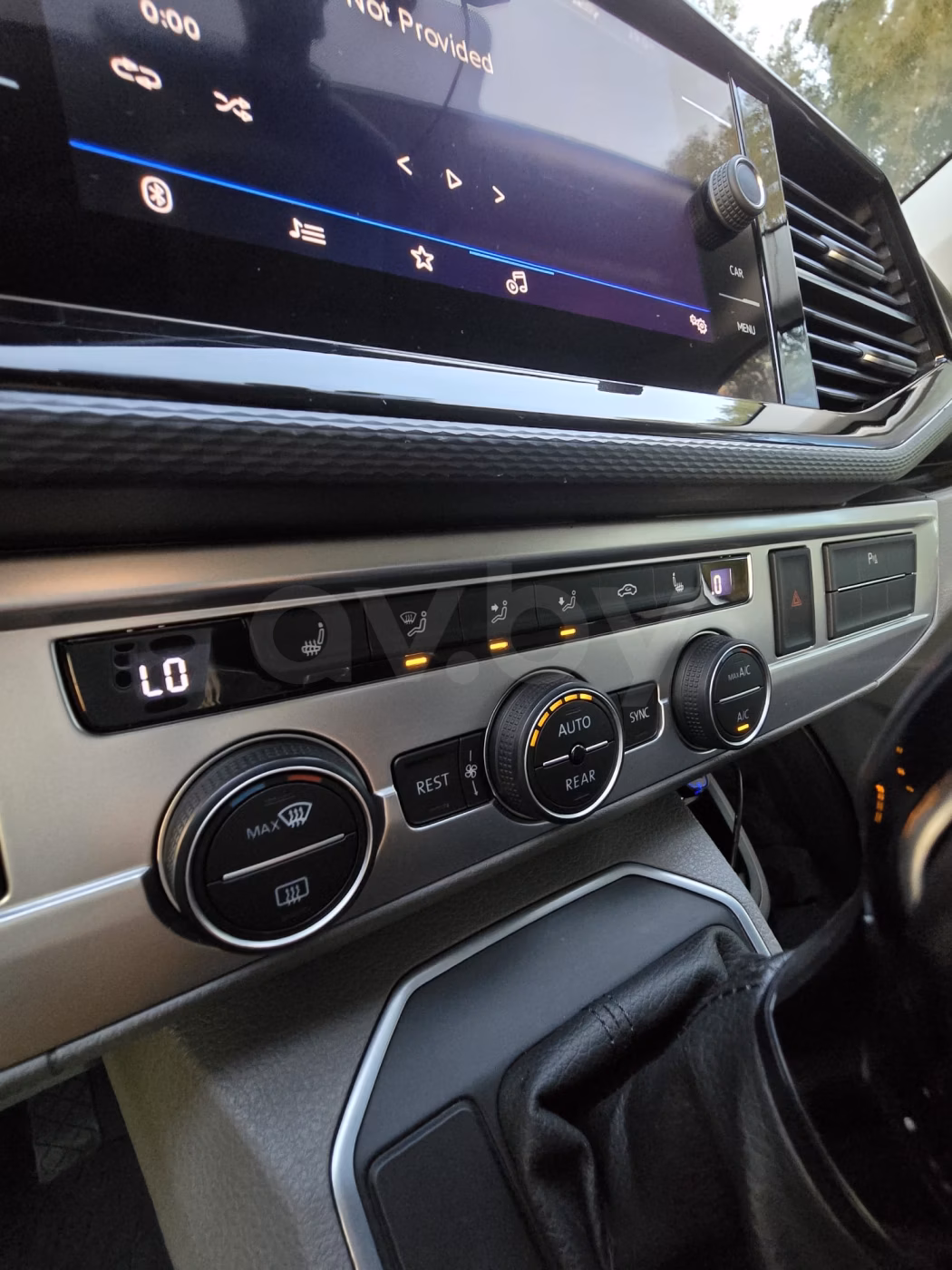 Volkswagen Caravelle фото 30
