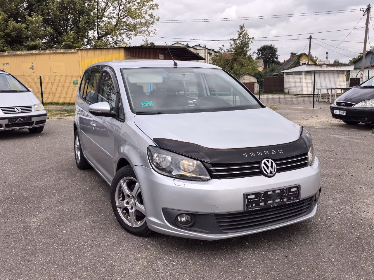 Volkswagen Touran фото 3