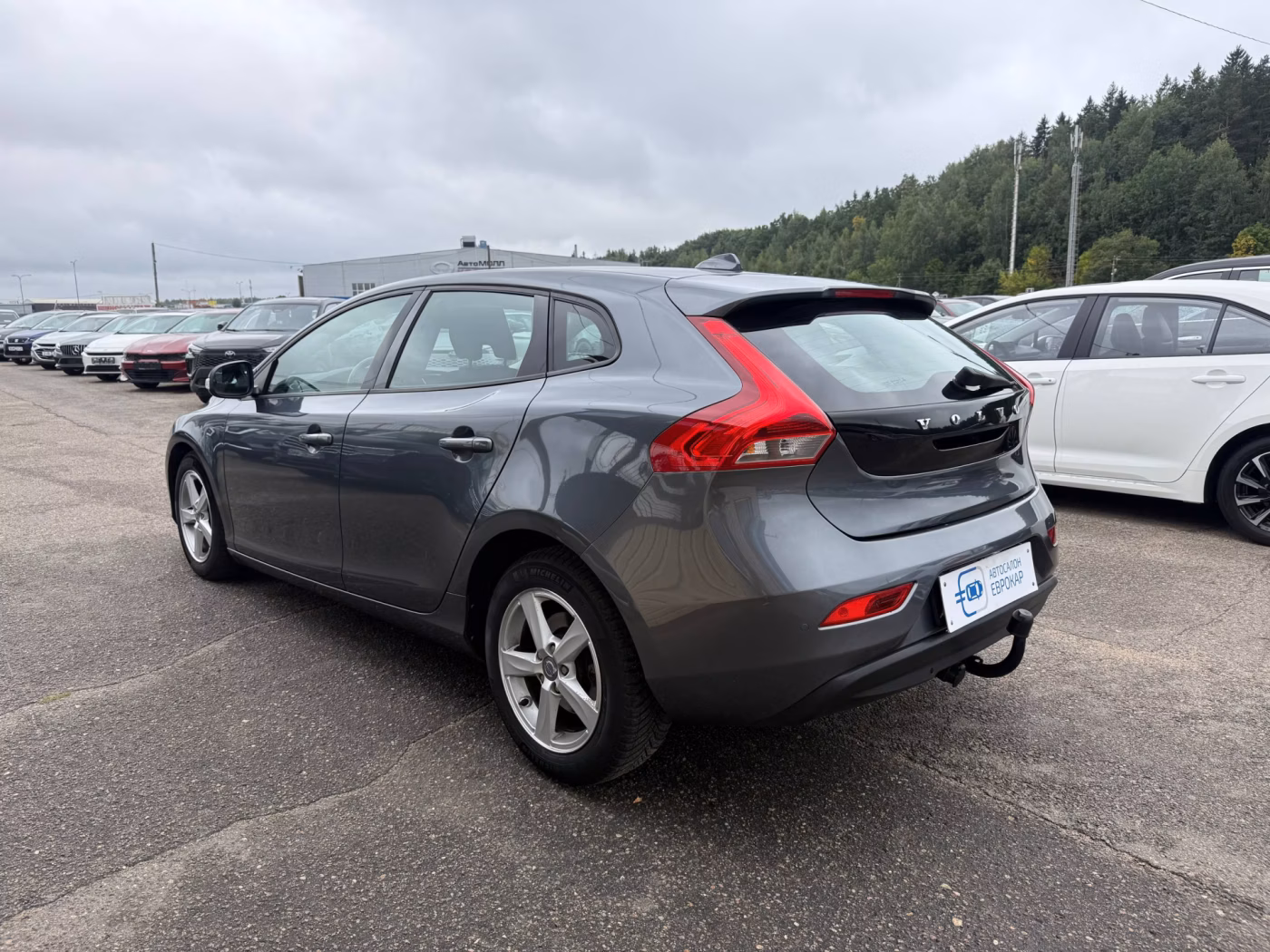 Volvo V40 фото 7