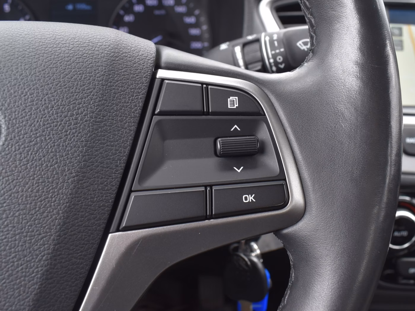 Hyundai Accent фото 15