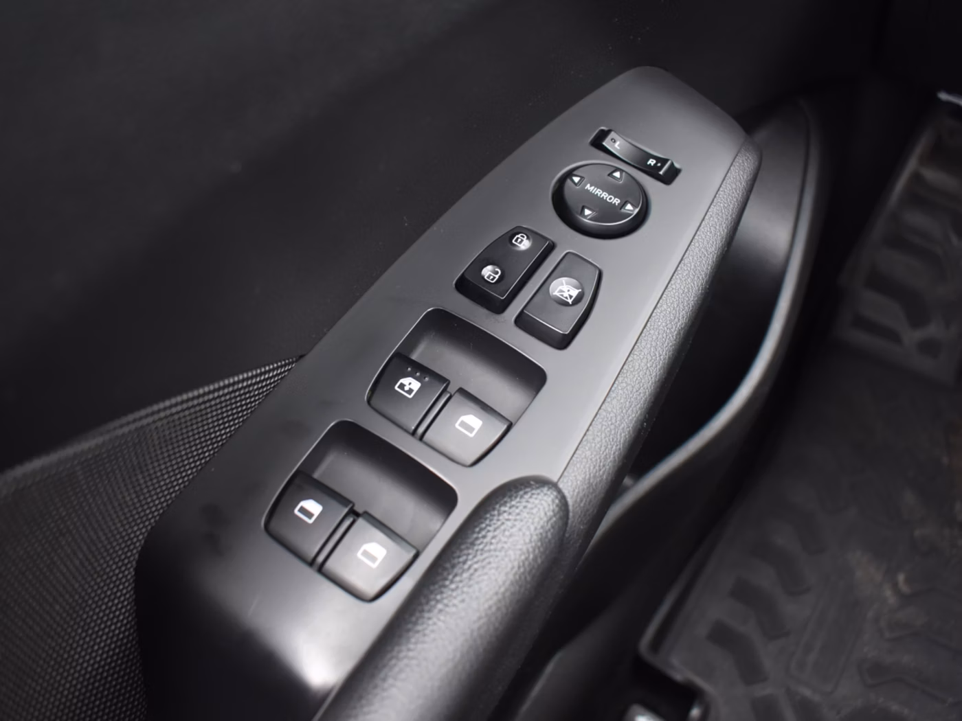 Hyundai Accent фото 12