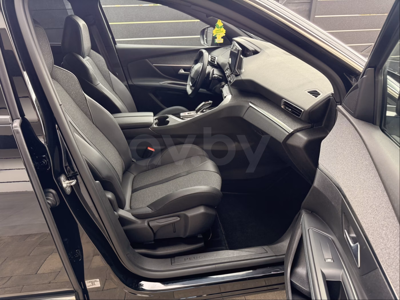 Peugeot 5008 фото 13