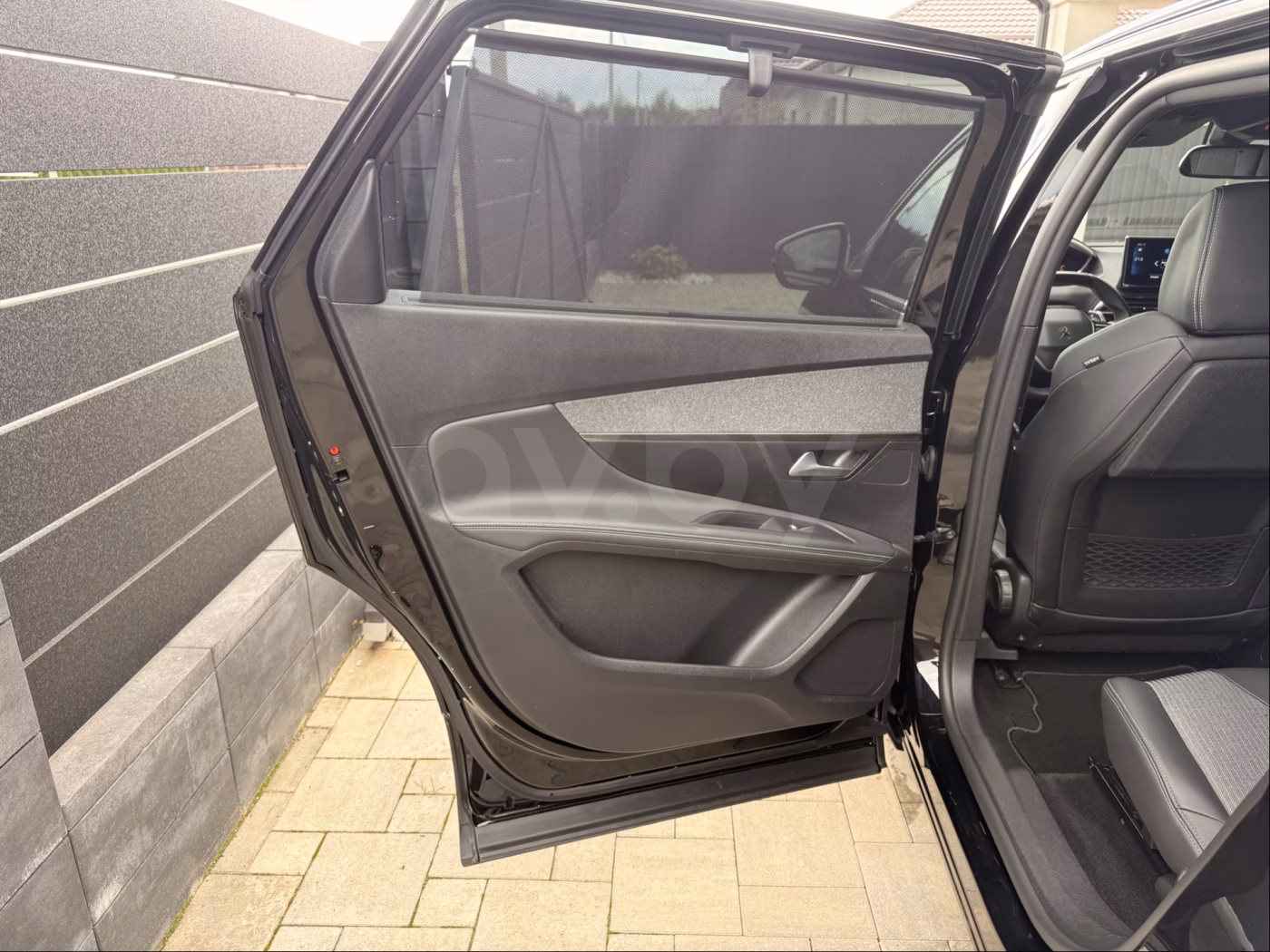 Peugeot 5008 фото 10