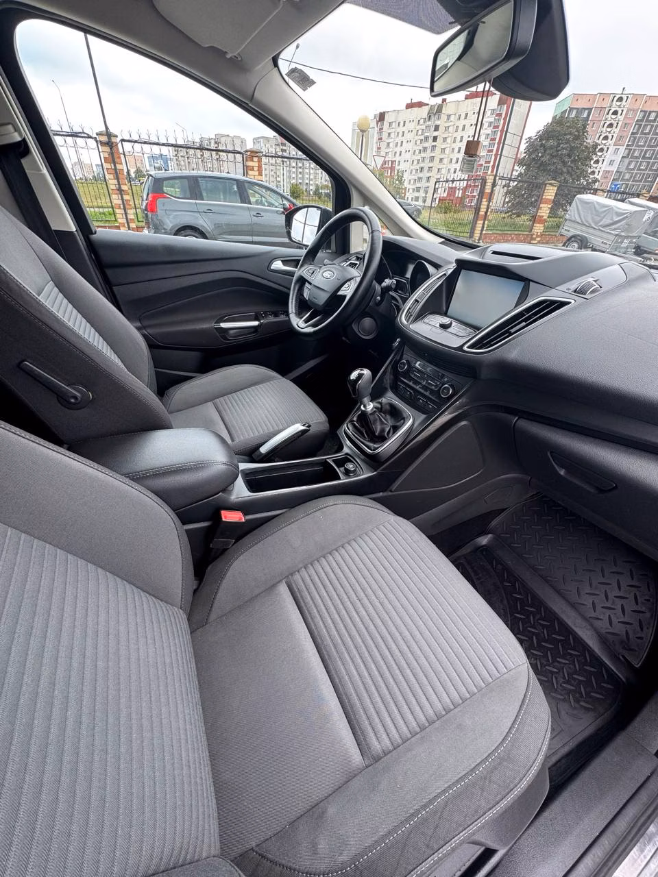 Ford Grand C-Max фото 13