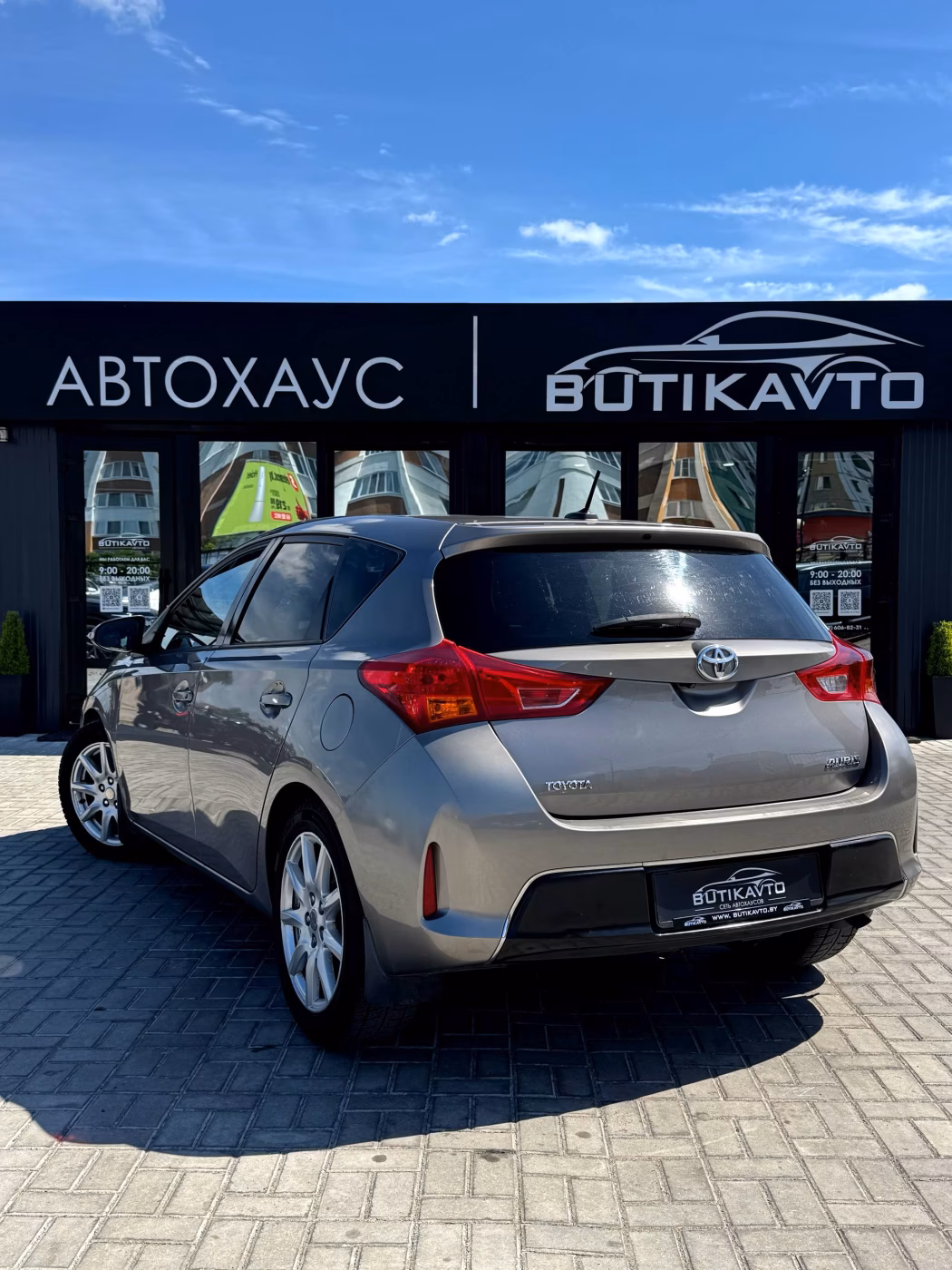 Toyota Auris фото 4