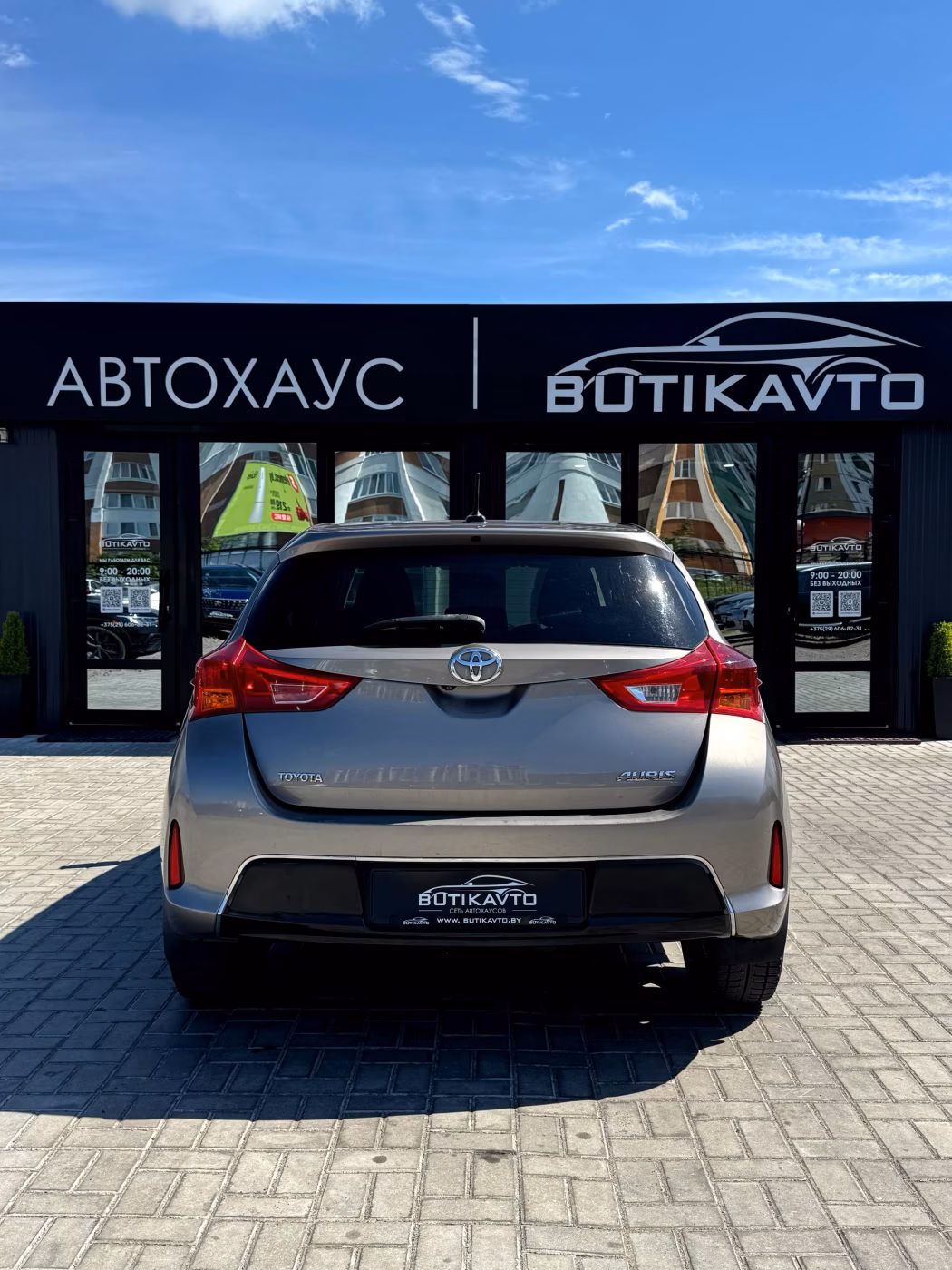 Toyota Auris фото 5
