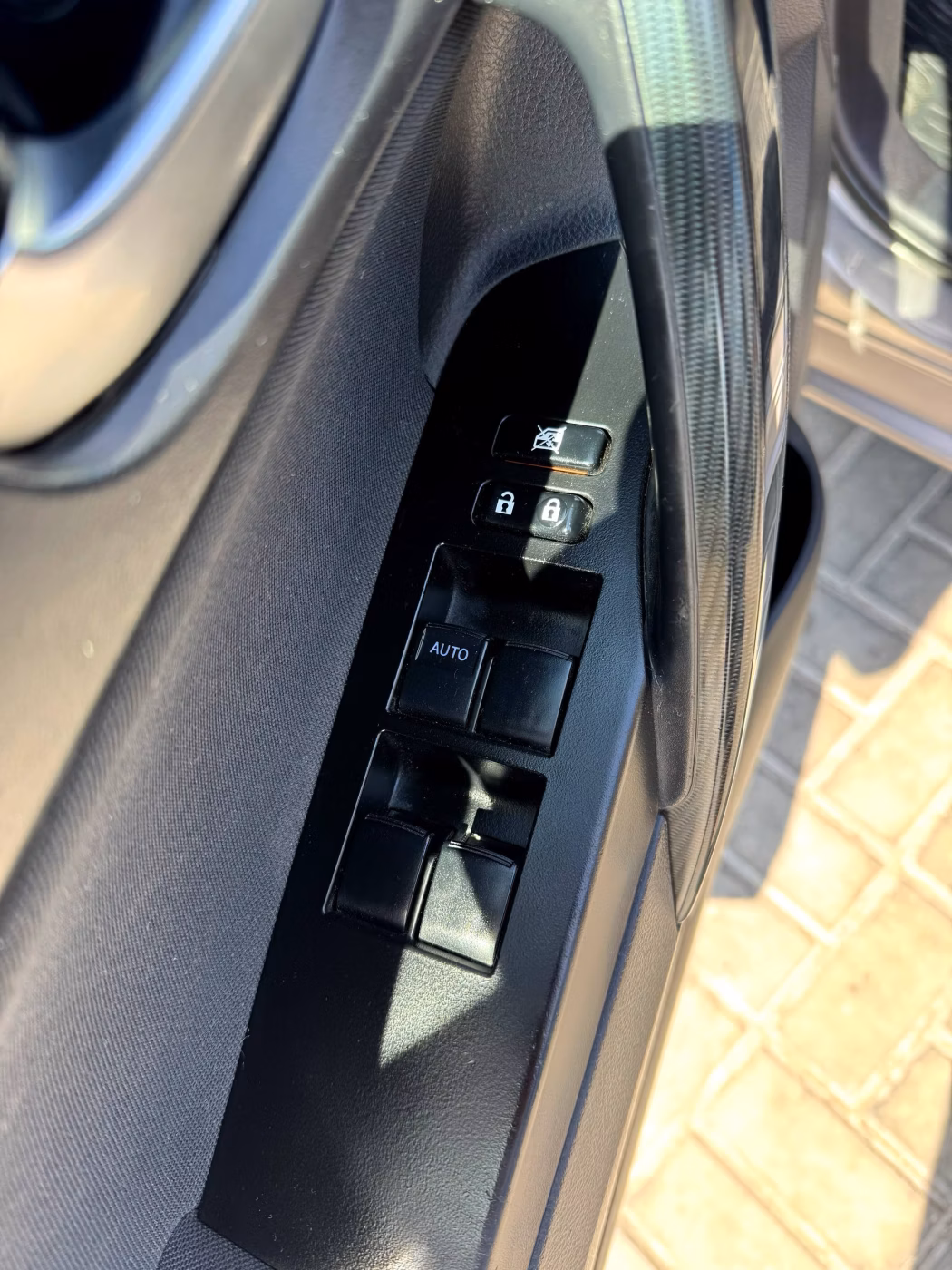 Toyota Auris фото 18