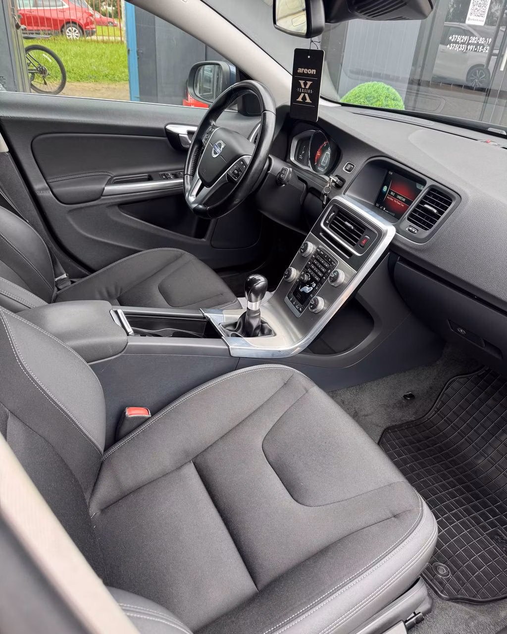 Volvo V60 фото 13