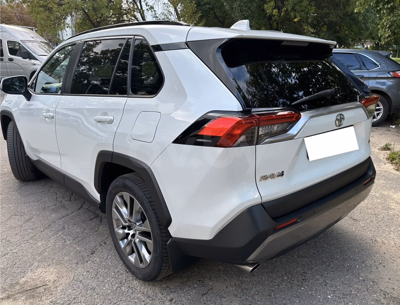 Toyota RAV4 фото 6