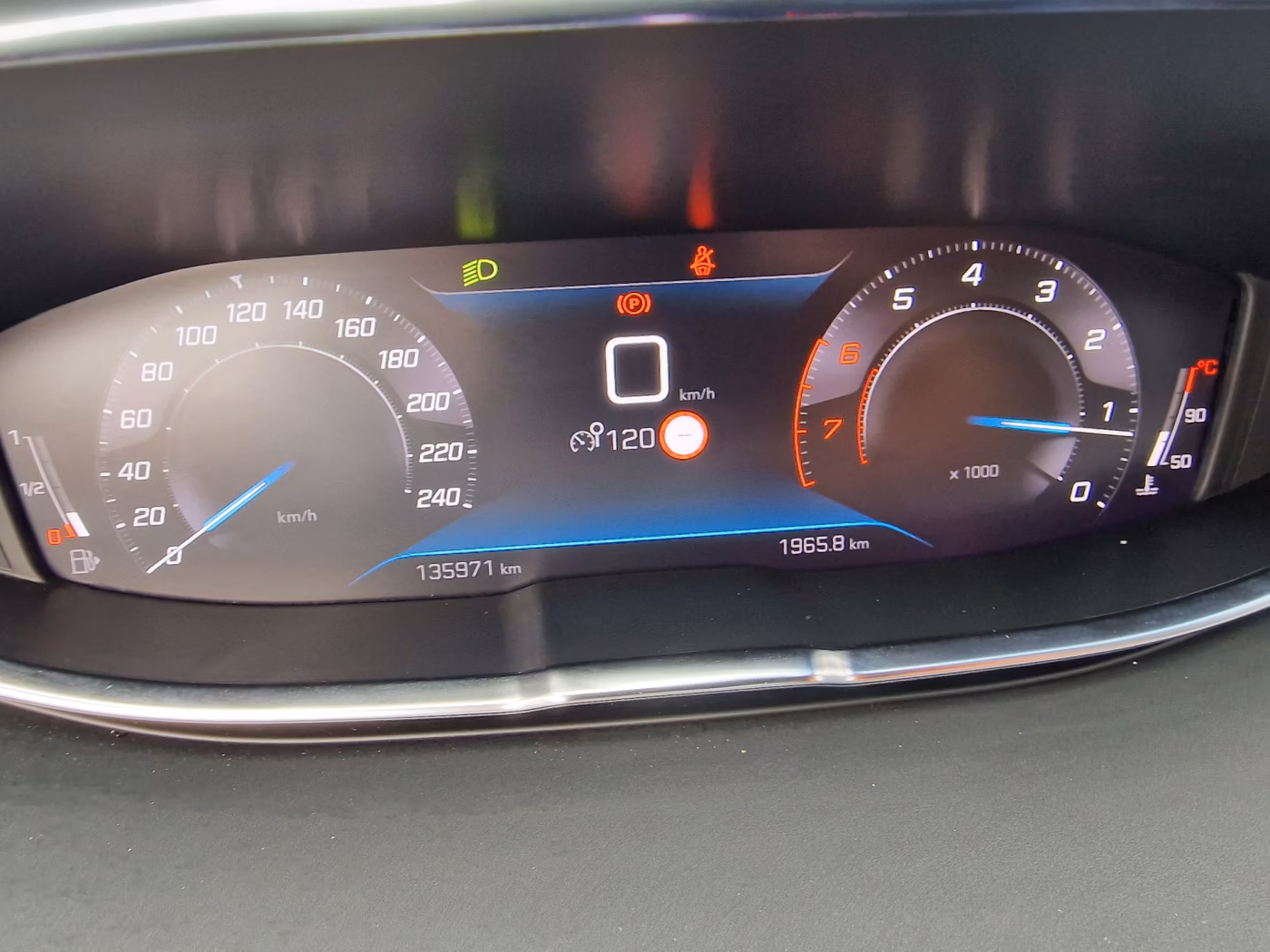 Peugeot 3008 фото 12