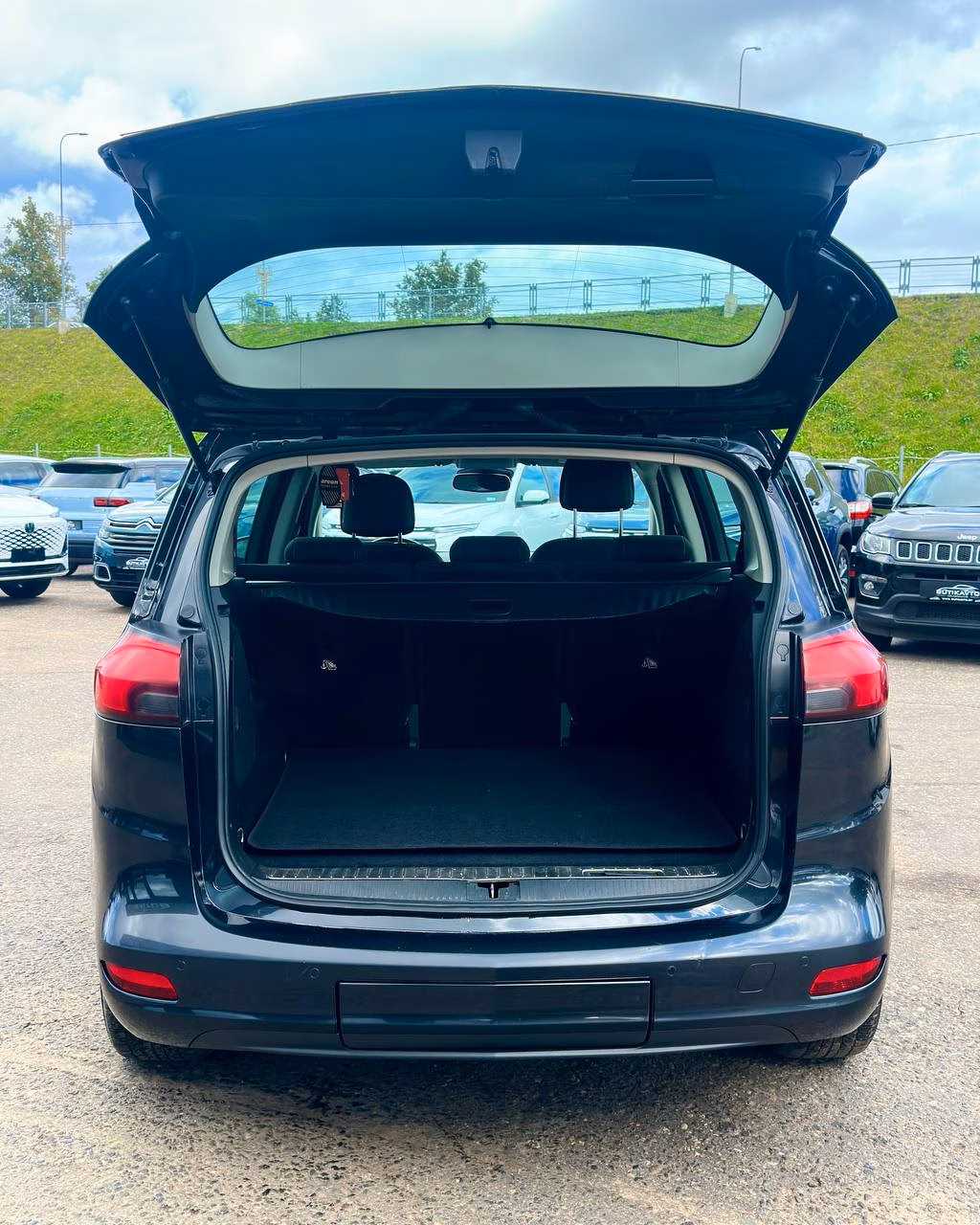Opel Zafira фото 19