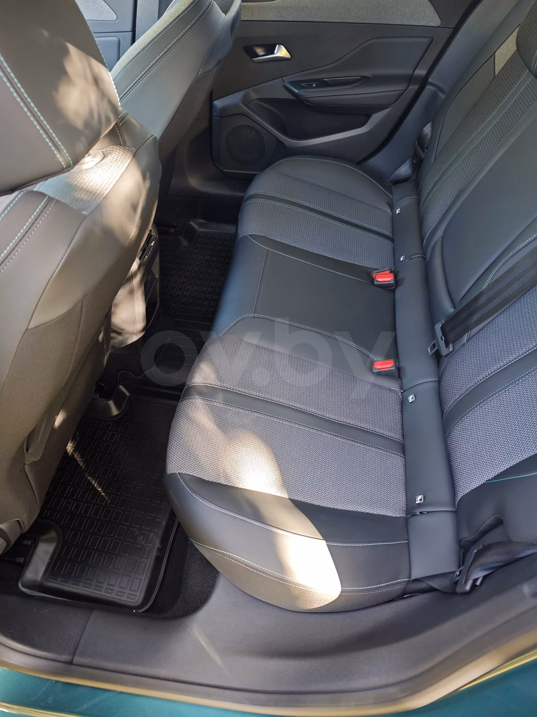 Peugeot 308 фото 9