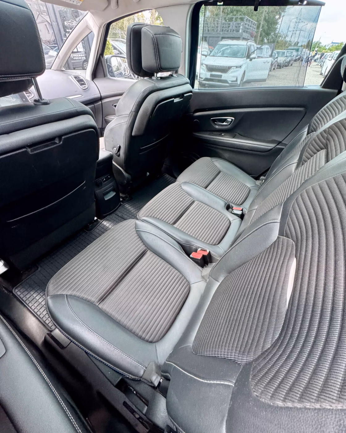Renault Grand Scenic фото 11