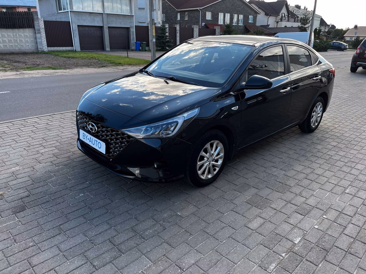 Hyundai Accent фото 7