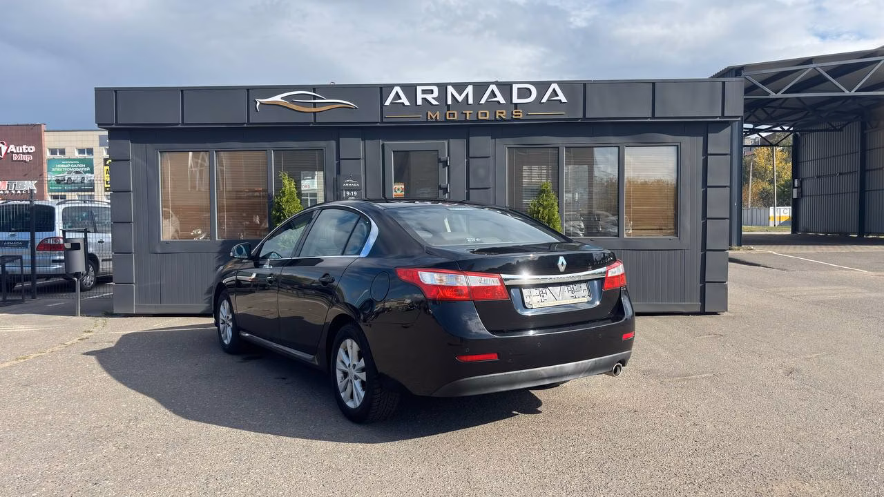 Renault Latitude фото 3