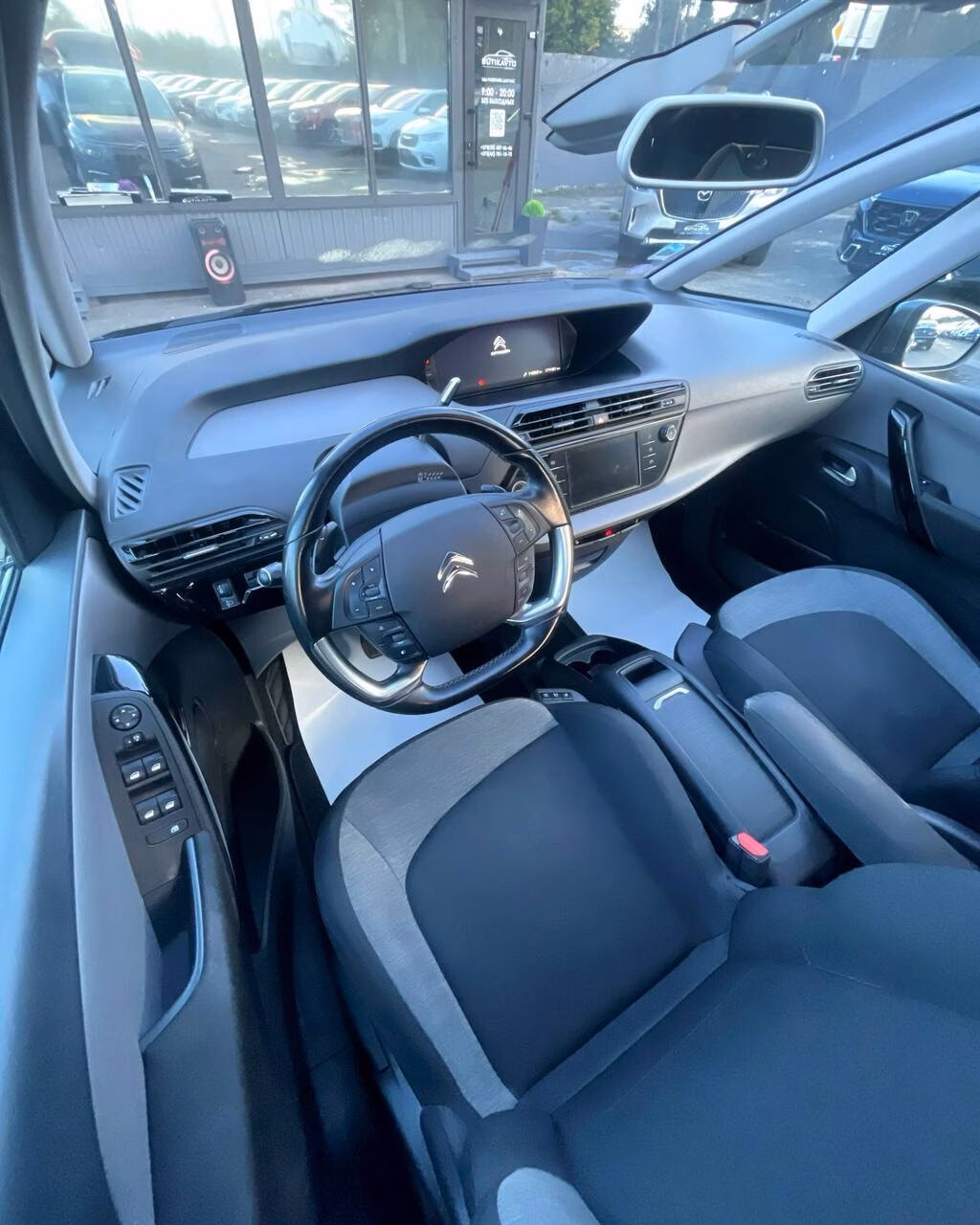 Citroen C4 Spacetourer фото 8