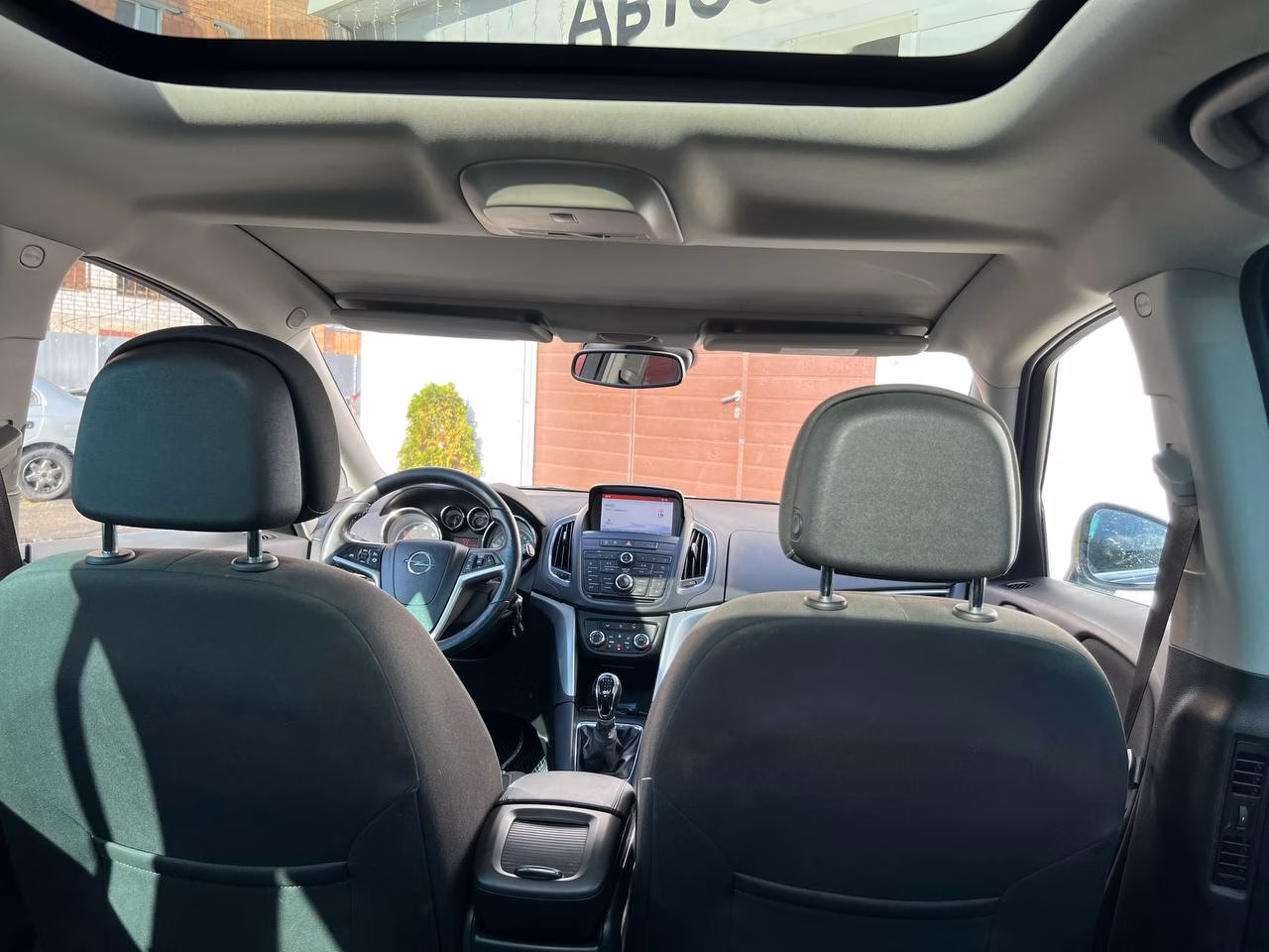 Opel Zafira фото 16