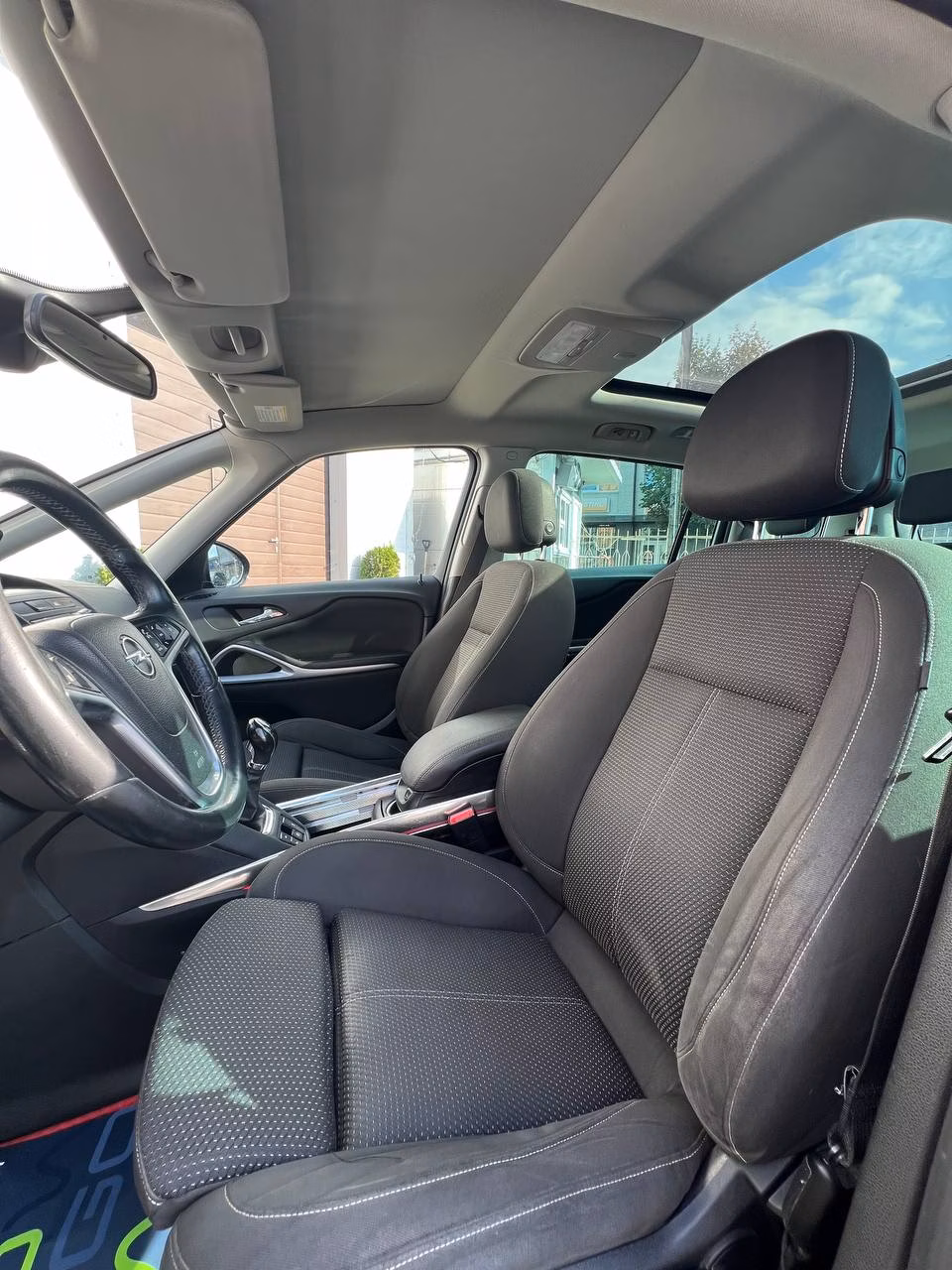 Opel Zafira фото 10