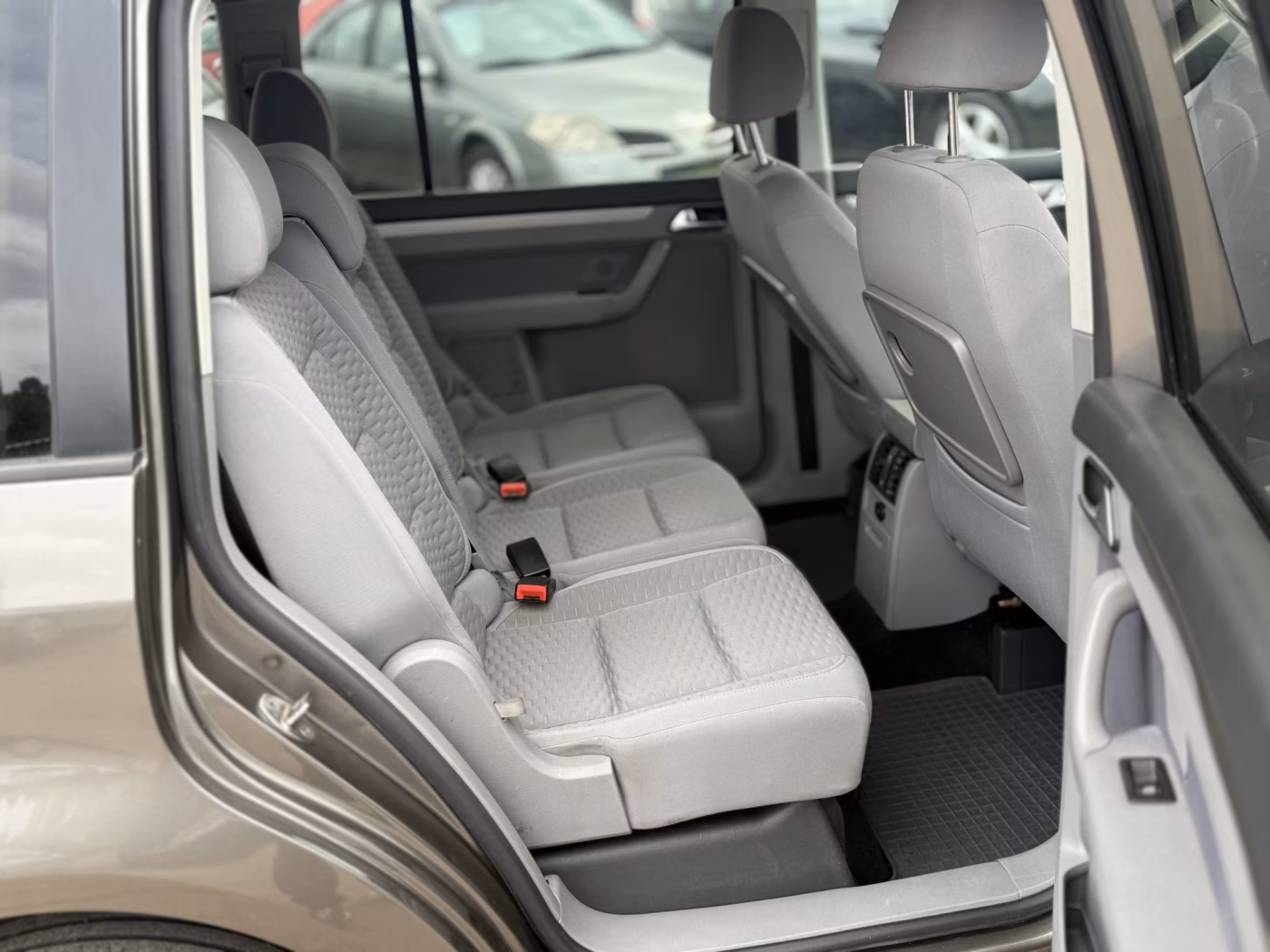 Volkswagen Touran фото 7