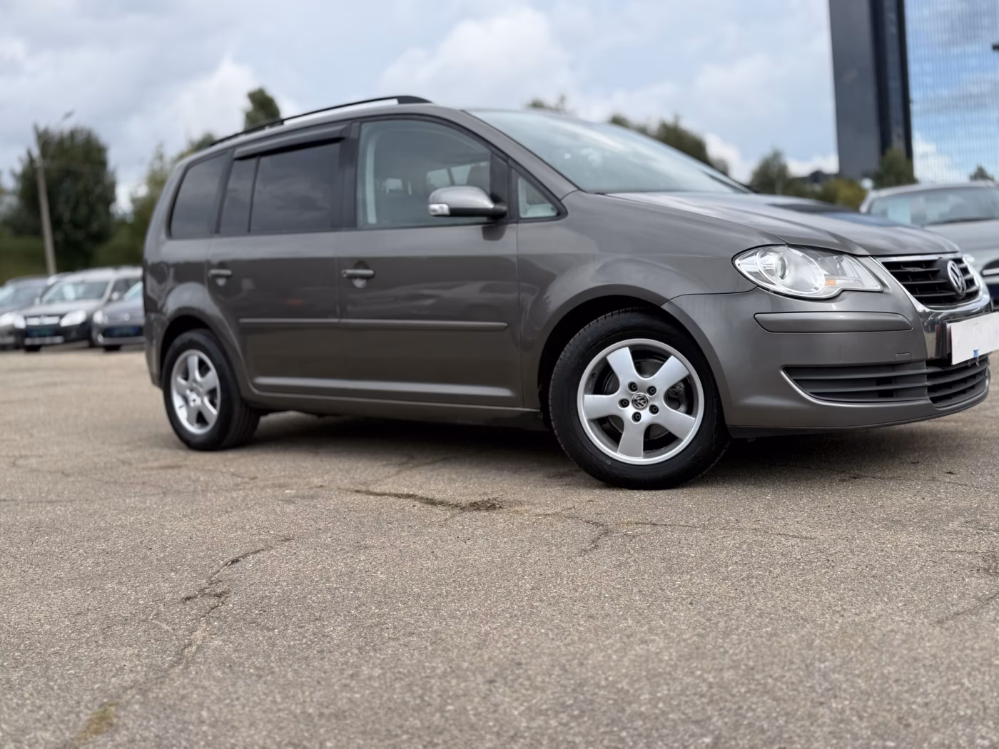 Volkswagen Touran фото 6