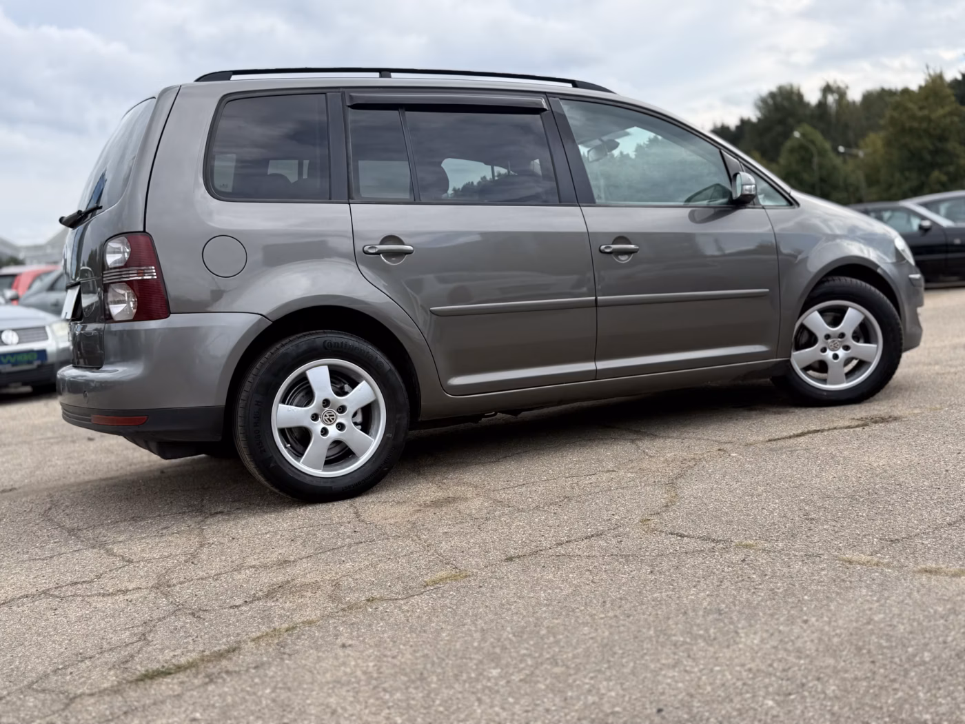 Volkswagen Touran фото 8