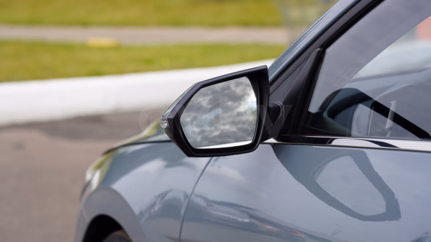 Hyundai Elantra фото 3