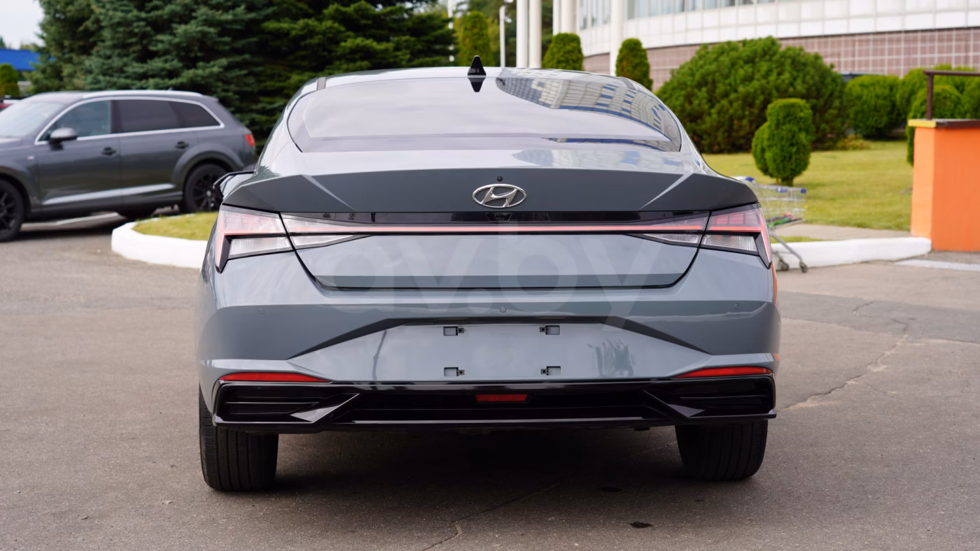 Hyundai Elantra фото 14
