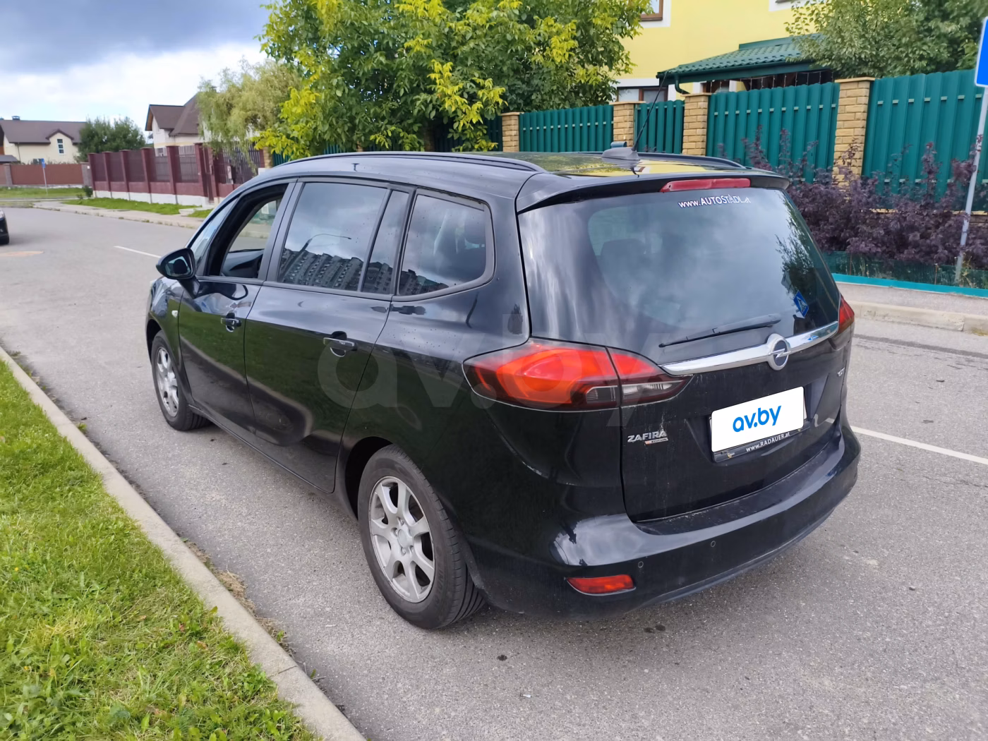 Opel Zafira фото 5