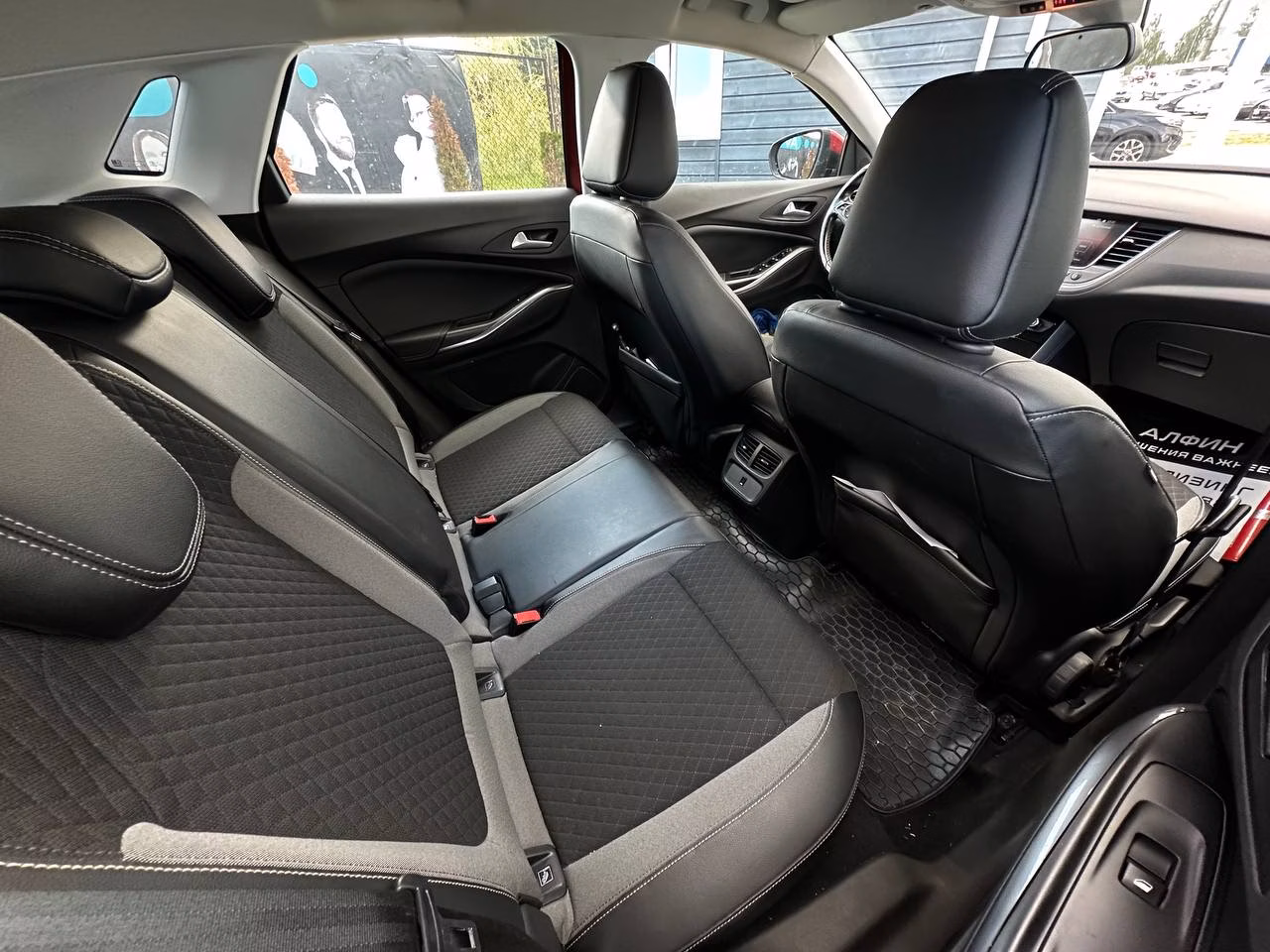 Opel Grandland X фото 12