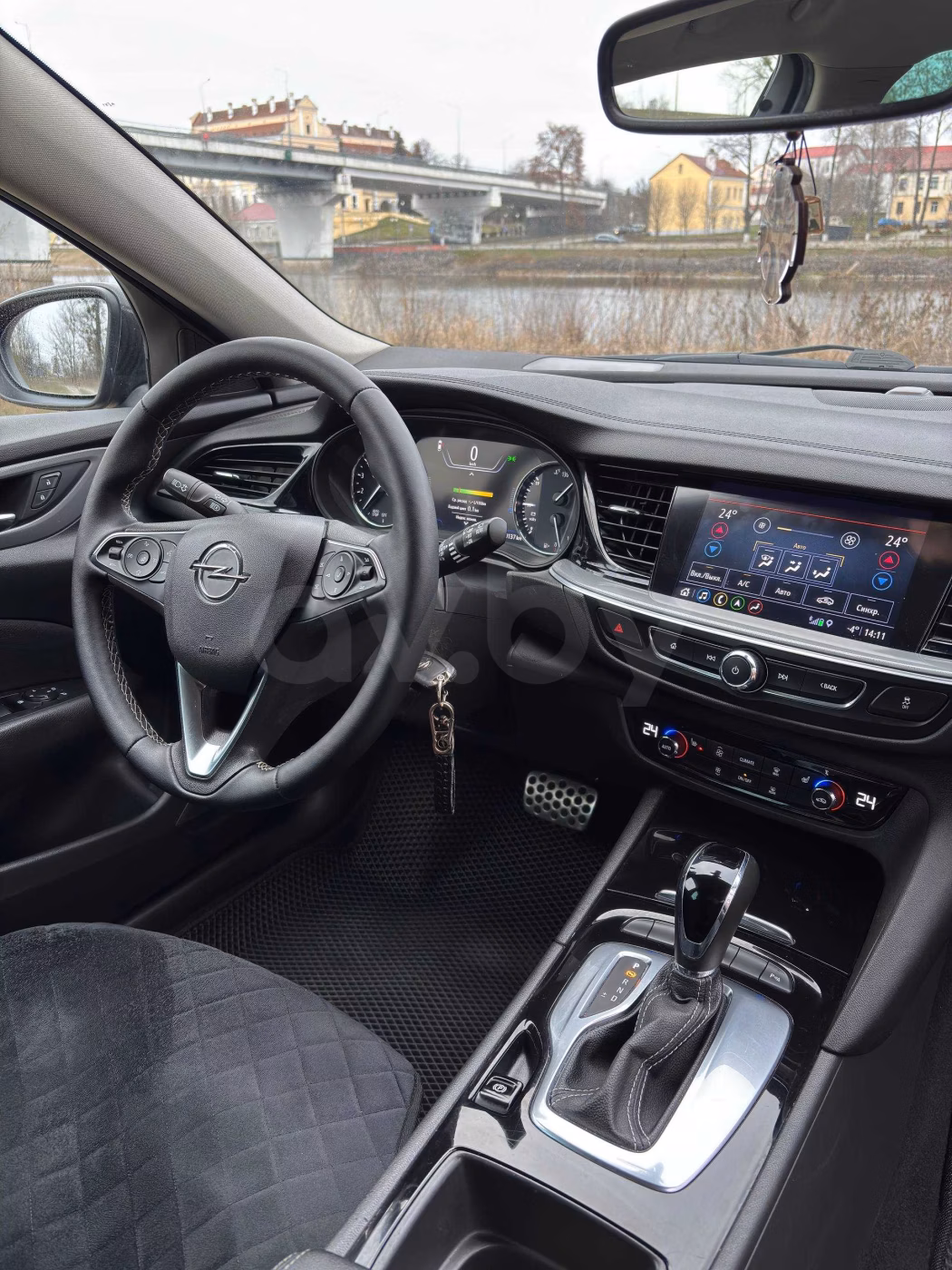 Opel Insignia фото 10