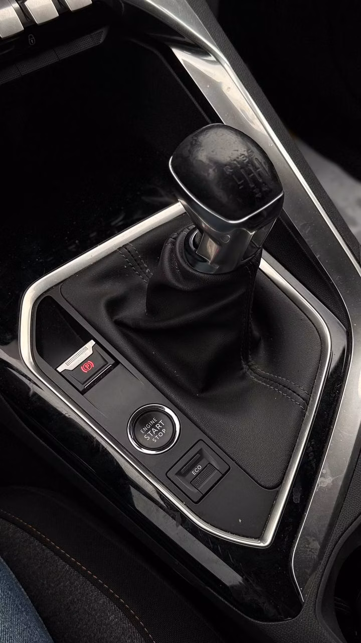 Peugeot 5008 фото 15