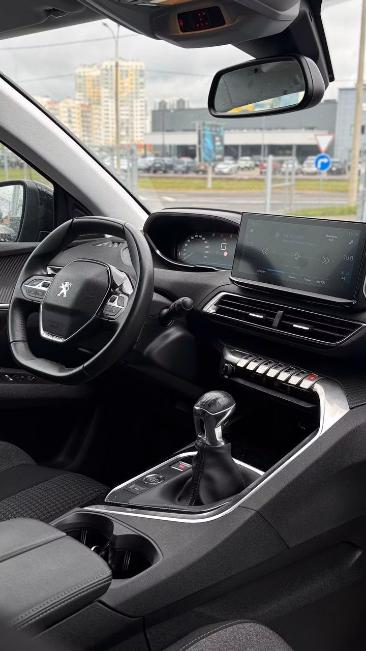 Peugeot 5008 фото 11