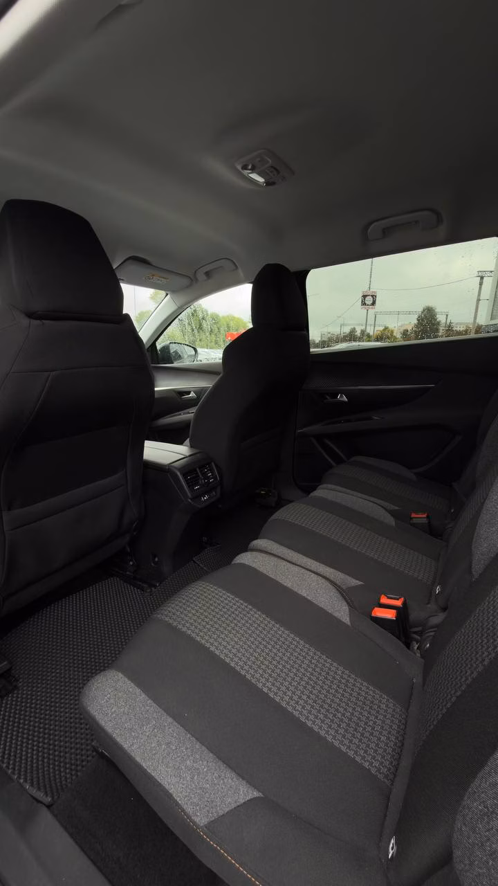 Peugeot 5008 фото 21