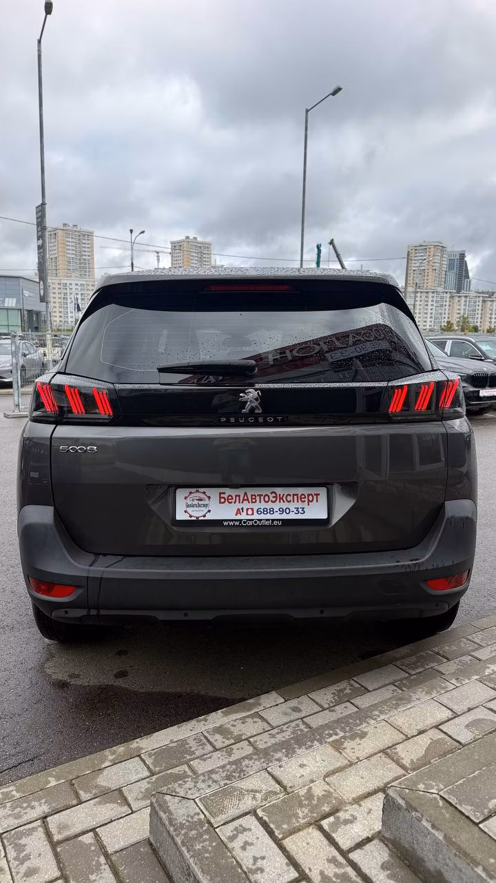 Peugeot 5008 фото 7