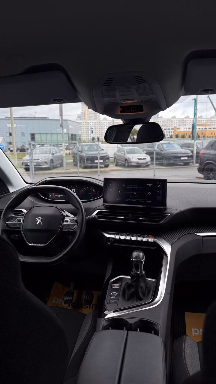 Peugeot 5008 фото 13