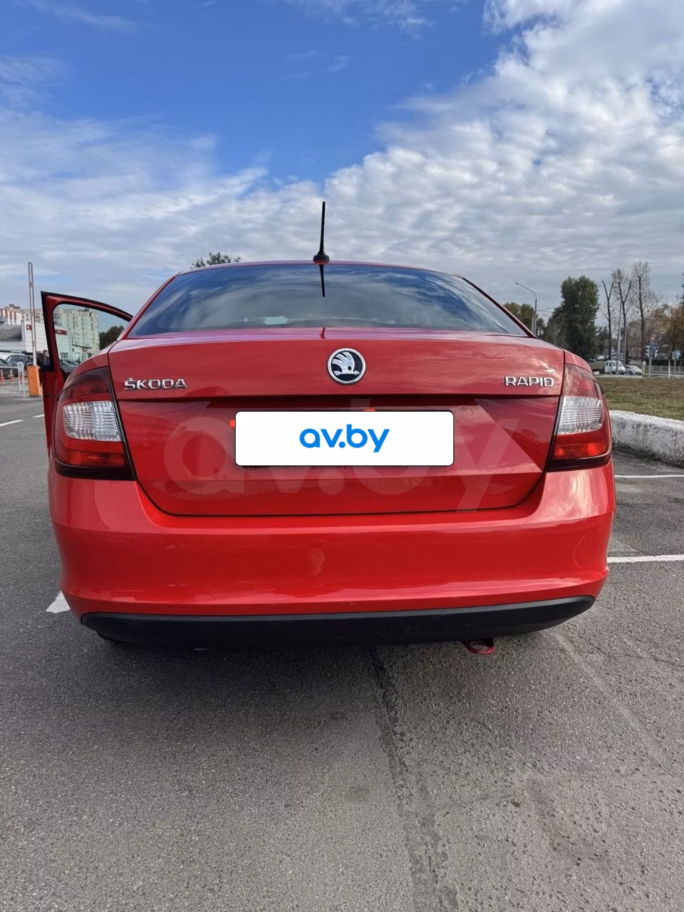Skoda Rapid фото 8